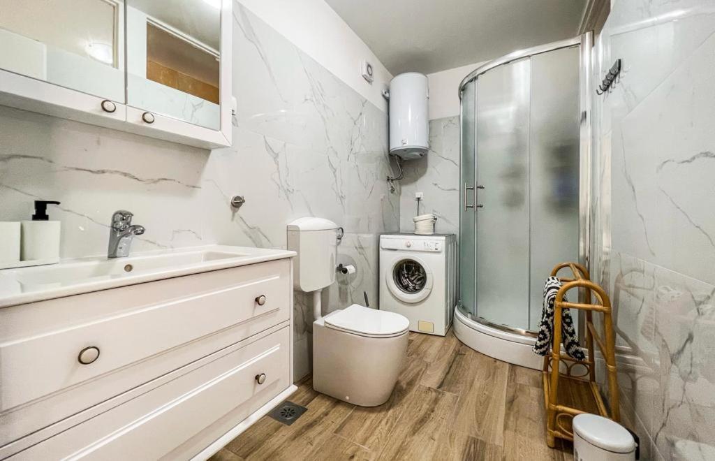 Ladovina Lägenhet Split Exteriör bild