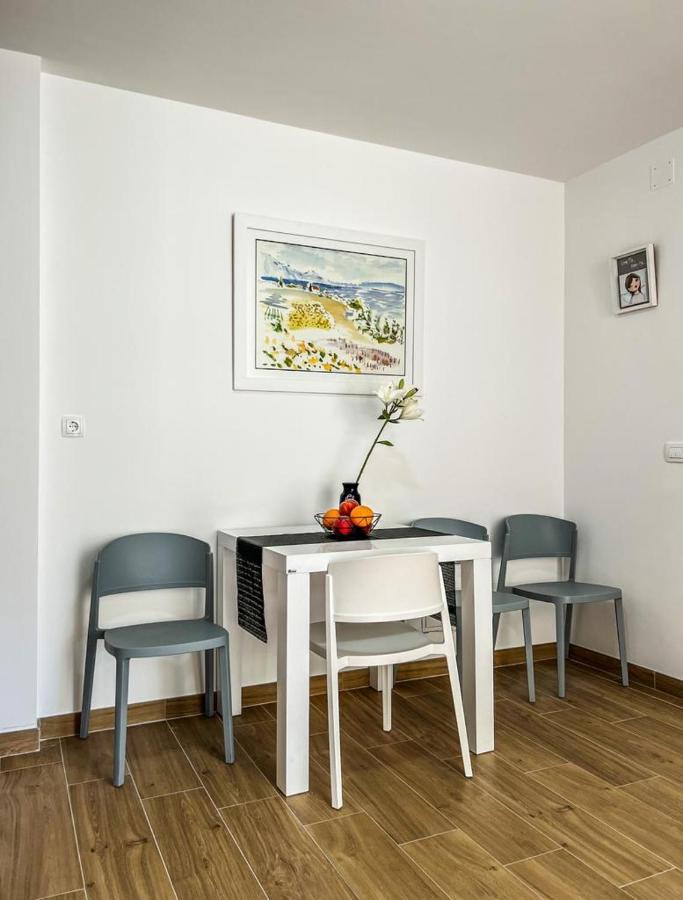 Ladovina Lägenhet Split Exteriör bild